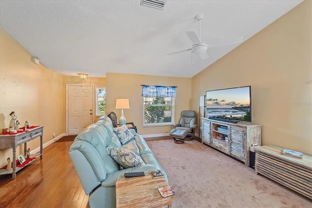 Gulf Shores Realty: 3 1589fce375d5568d417436f1cff2bef0 l