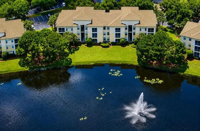 8815 Dunes Court 305, KISSIMMEE
