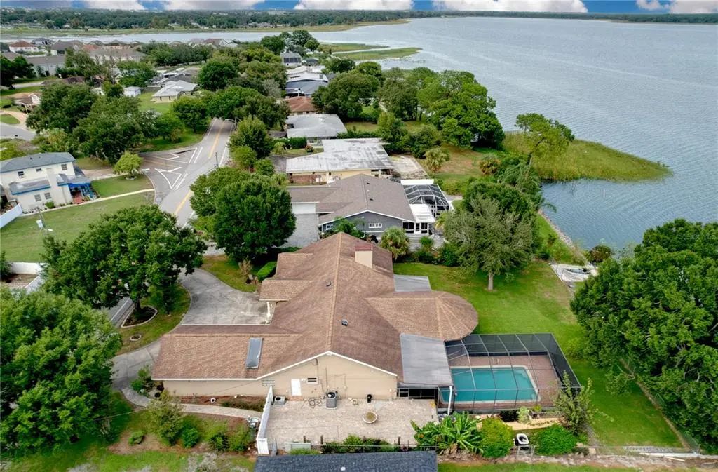 1348 Edgewater Beach Drive, LAKELAND