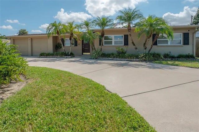 3935 W Eden Roc Circle, TAMPA