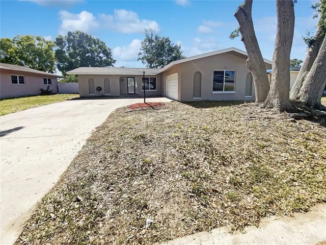 10454 138th Street, LARGO