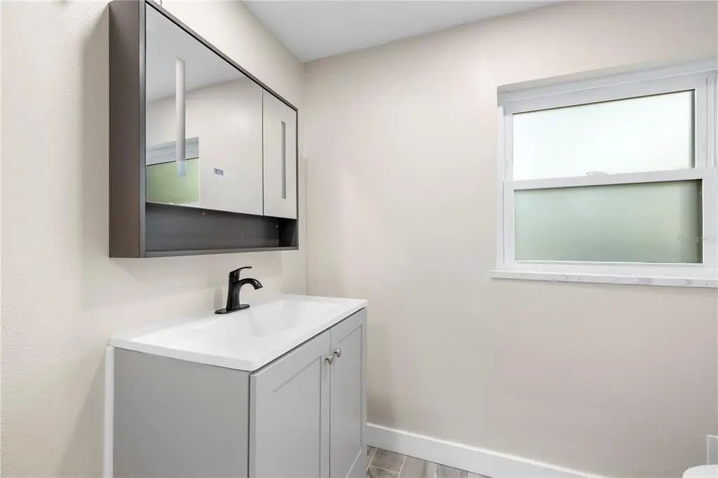 17 of 51 - 1820 Patlin Circle N, LARGO, FL