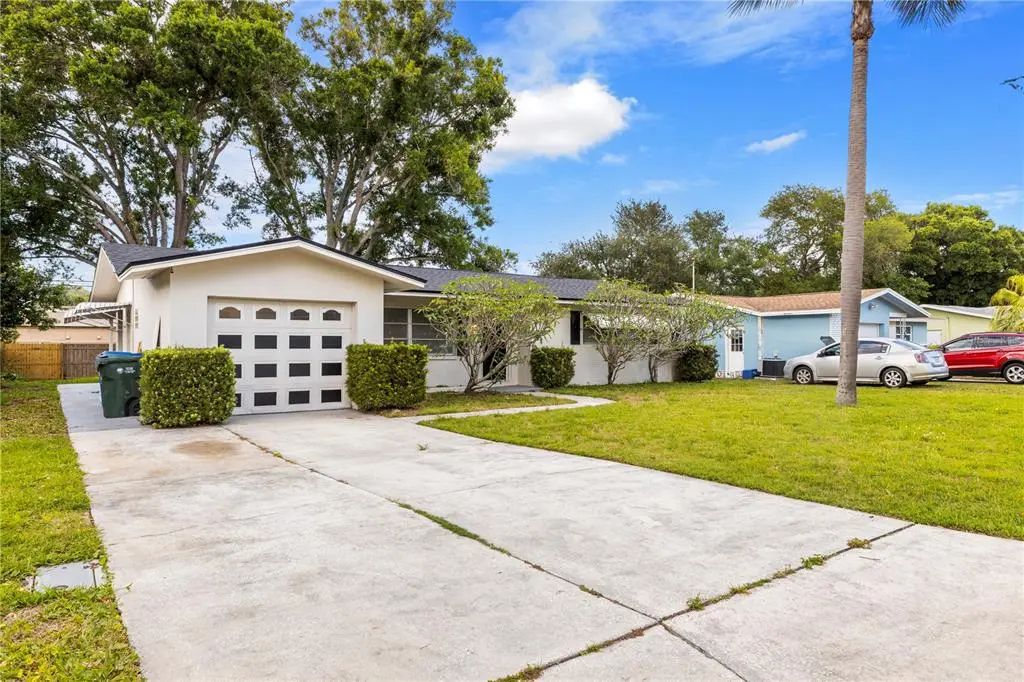 2 of 51 - 1820 Patlin Circle N, LARGO, FL