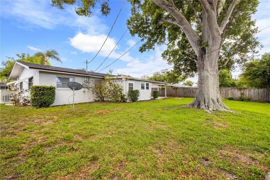 37 of 51 - 1820 Patlin Circle N, LARGO, FL
