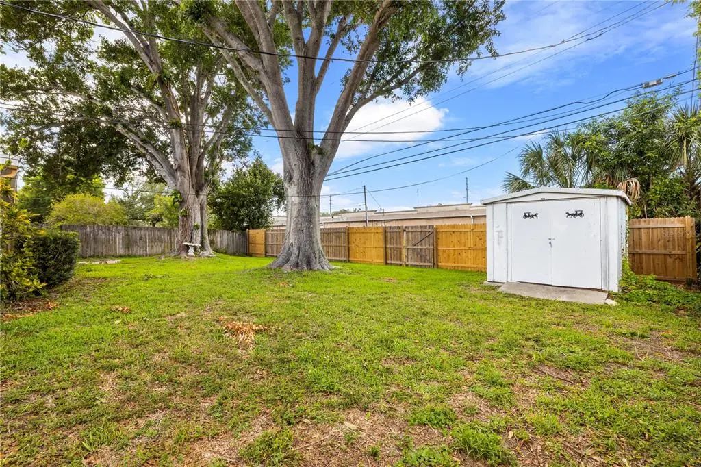 38 of 51 - 1820 Patlin Circle N, LARGO, FL