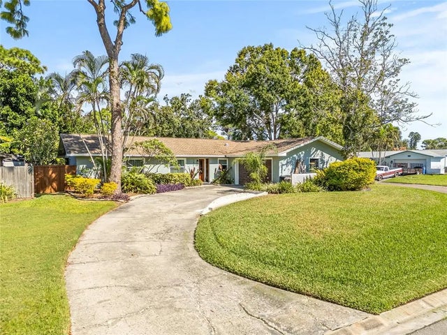 2901 61st Avenue S, ST PETERSBURG