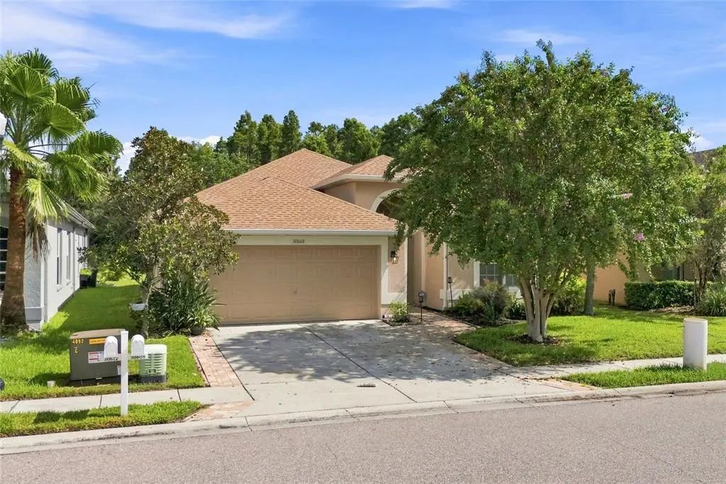 30608 Pecan Valley Loop, WESLEY CHAPEL