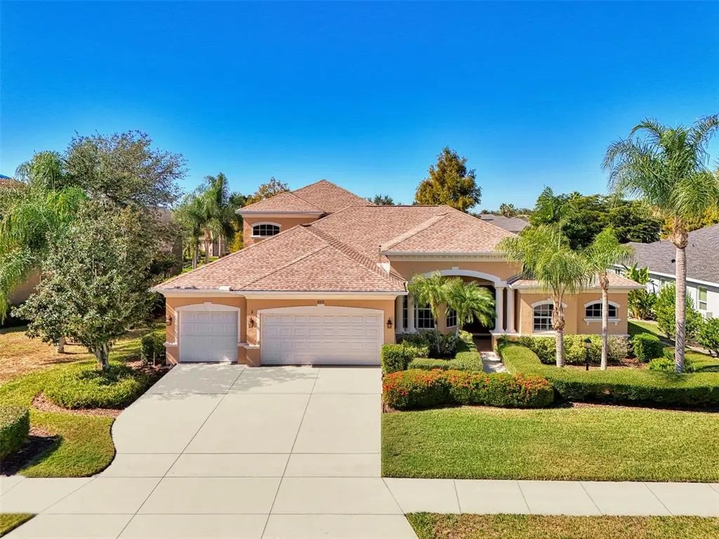 6610 Coopers Hawk Court, LAKEWOOD RANCH