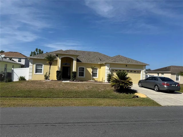 708 Pincon Lane, KISSIMMEE