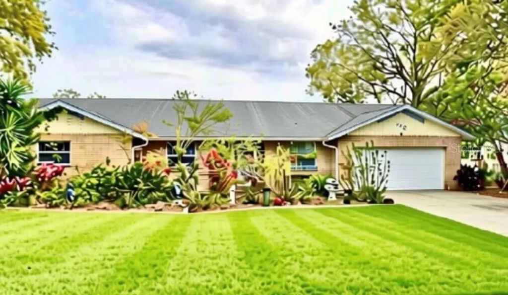 825 Carey Drive, SOUTH DAYTONA