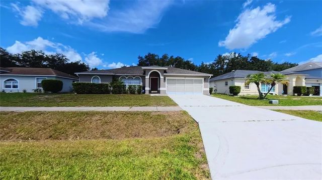 566 Oak Branch Circle, KISSIMMEE