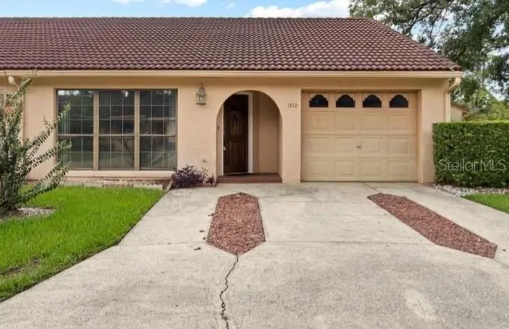 1910 Sw 34th Court, OCALA