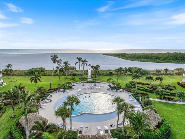 260 Seaview Ct 402, MARCO ISLAND