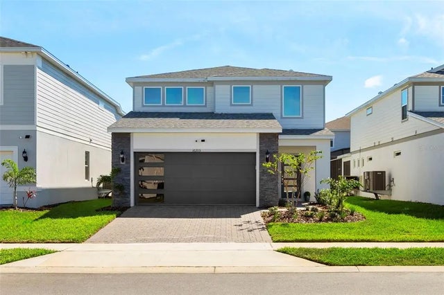 16205 Saint Kitts Circle, CLERMONT