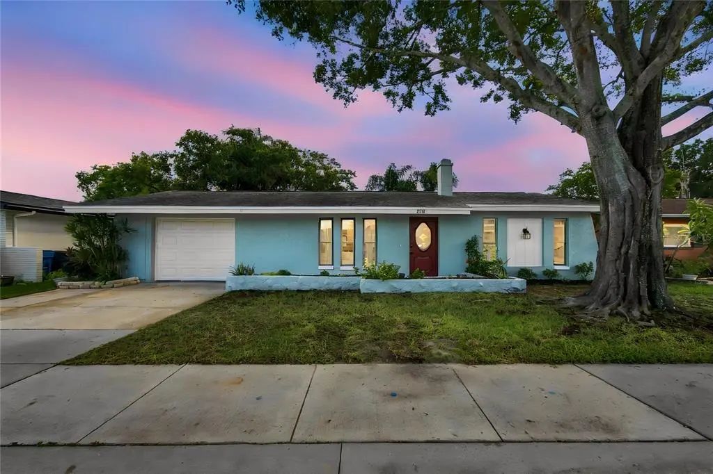 1813 Driftwood Circle N, OLDSMAR