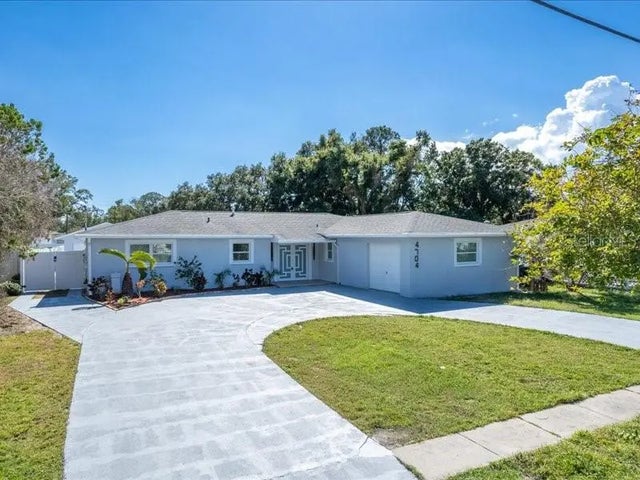 4704 W Price Avenue, TAMPA