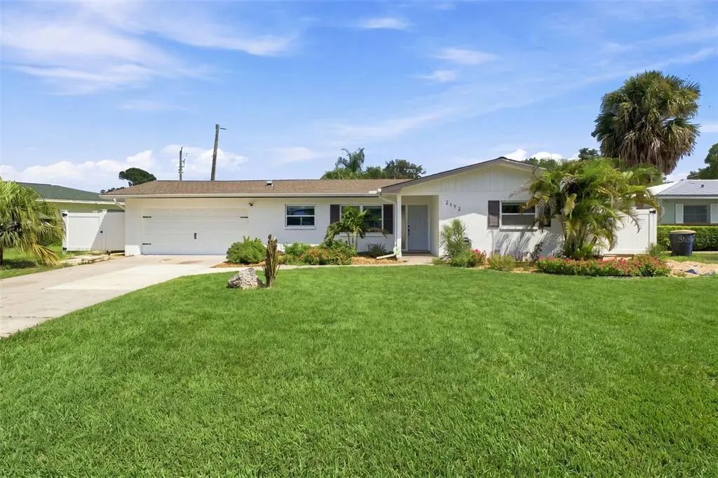 2172 University Drive S, CLEARWATER