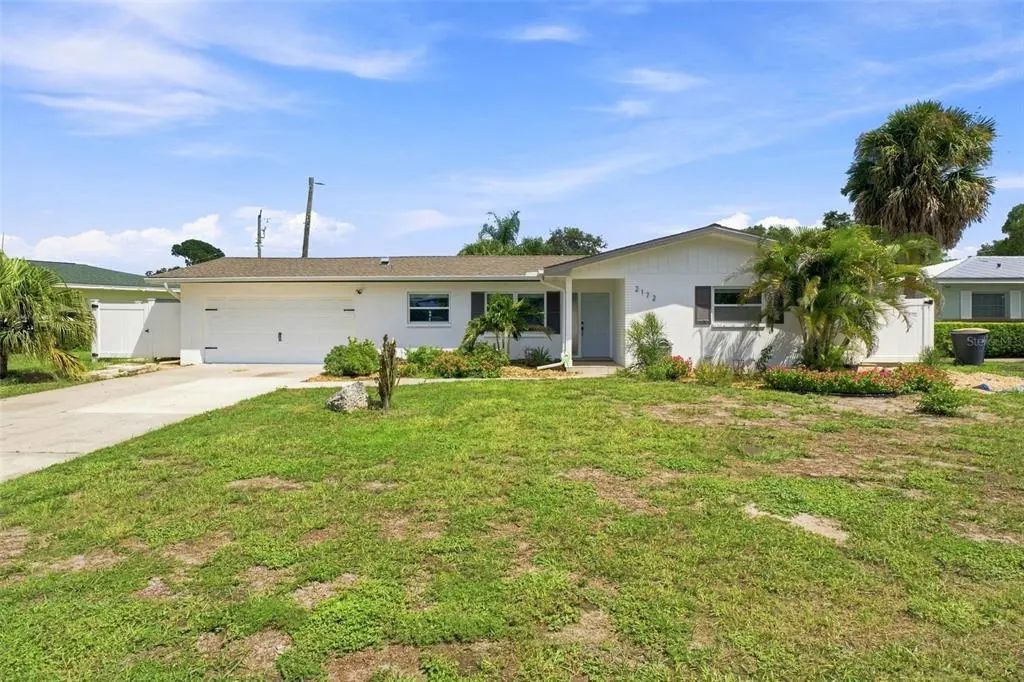 2172 University Drive S, CLEARWATER
