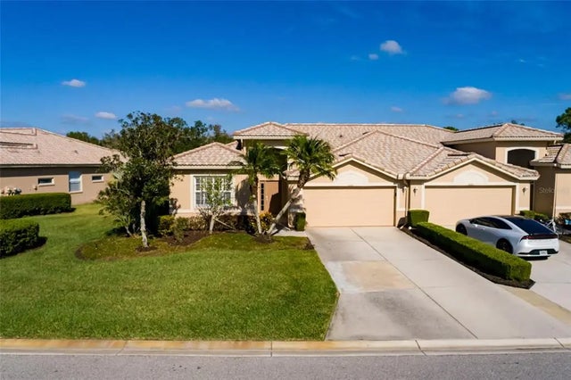 4560 Legacy Court, SARASOTA