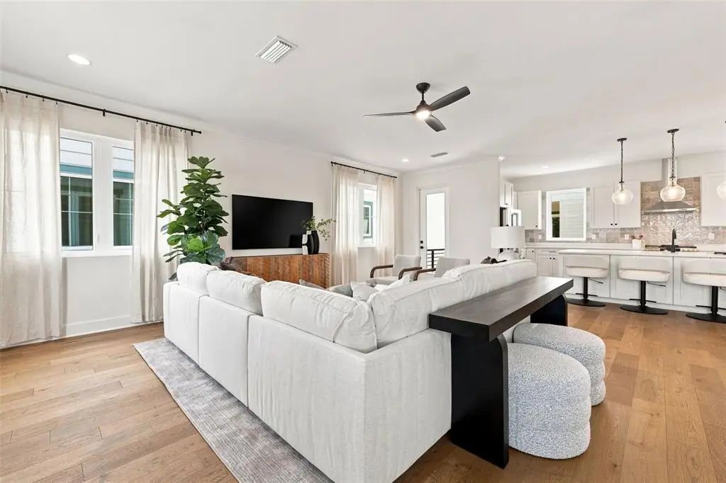 14 of 33 - 407 S Albany Avenue 2, TAMPA, FL
