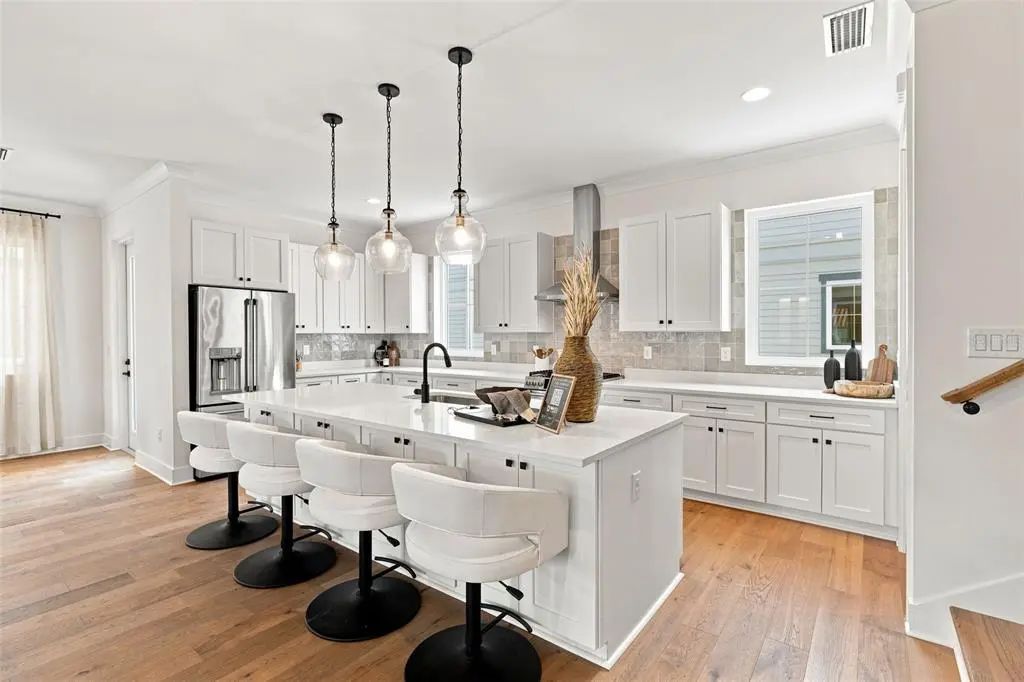 17 of 33 - 407 S Albany Avenue 2, TAMPA, FL