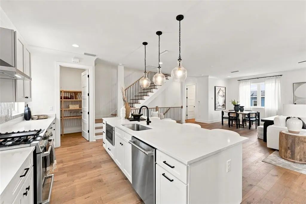 19 of 33 - 407 S Albany Avenue 2, TAMPA, FL