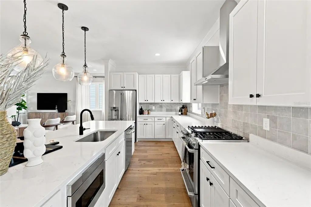 20 of 33 - 407 S Albany Avenue 2, TAMPA, FL