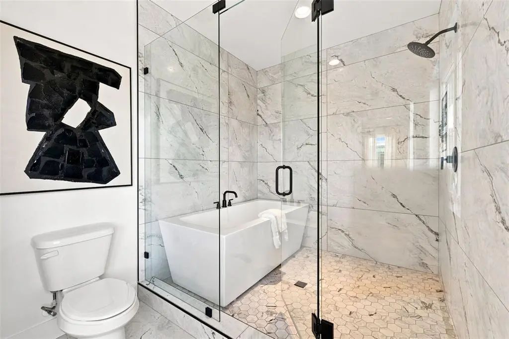 26 of 33 - 407 S Albany Avenue 2, TAMPA, FL