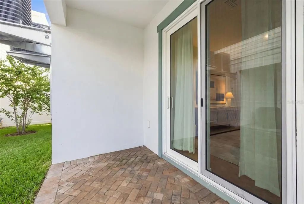 8 of 33 - 407 S Albany Avenue 2, TAMPA, FL