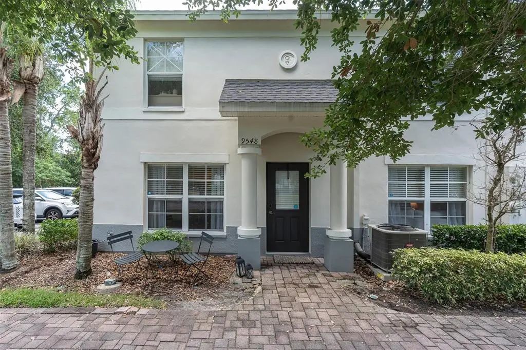 9548 Charlesberg Drive, TAMPA