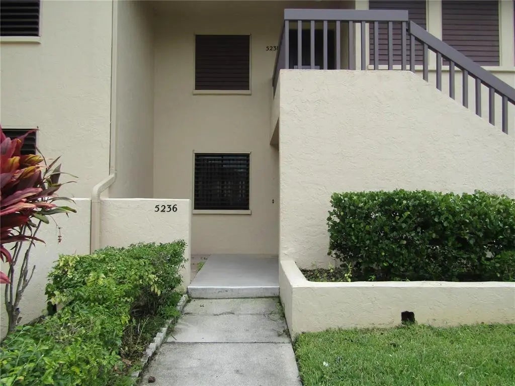 5236 Lake Village Drive 61, SARASOTA