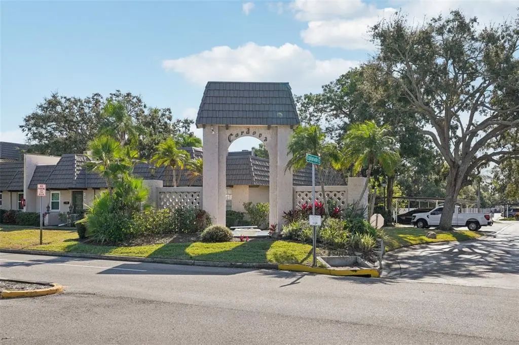 404 Cordova Green 404, SEMINOLE