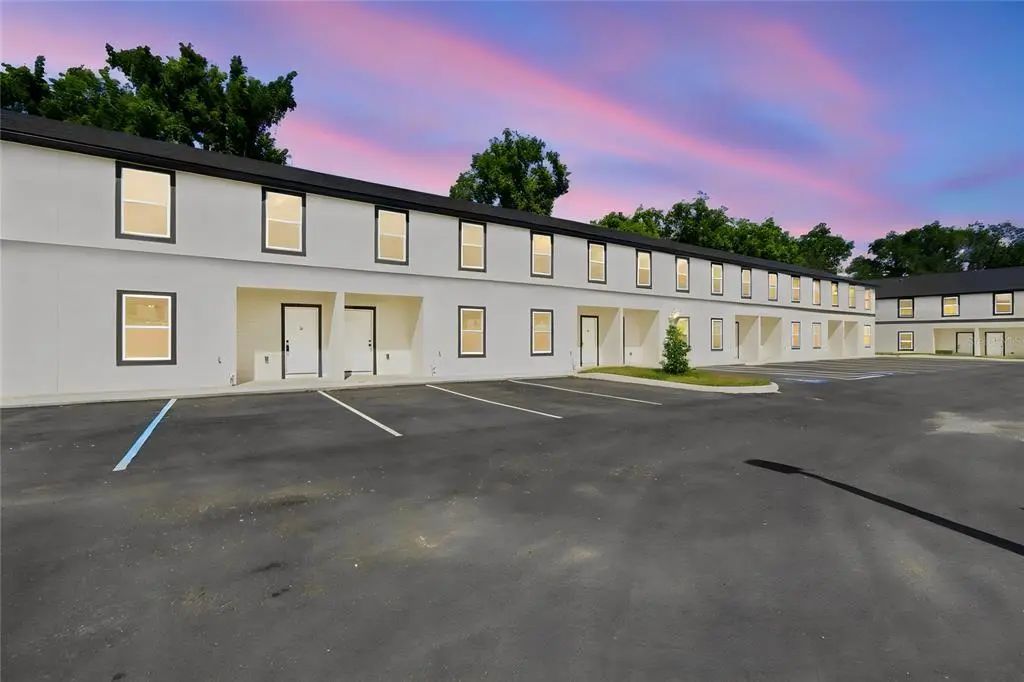 1070 E Church Street, BARTOW