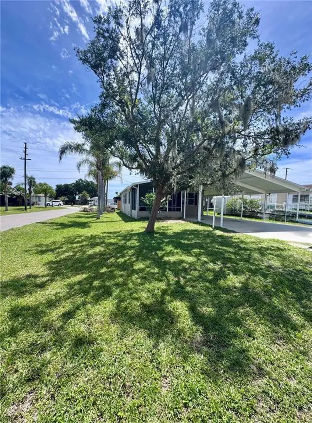4385 Maple Avenue, EDGEWATER
