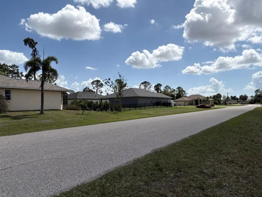 196 Linda Lee Drive, ROTONDA WEST