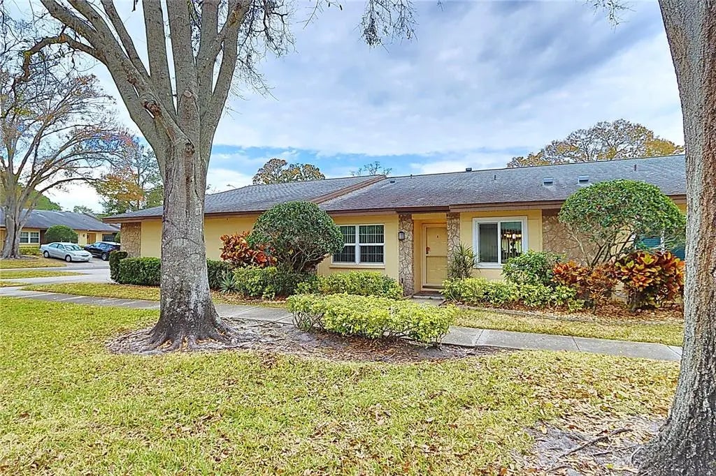 865 Maclaren Drive N A, PALM HARBOR