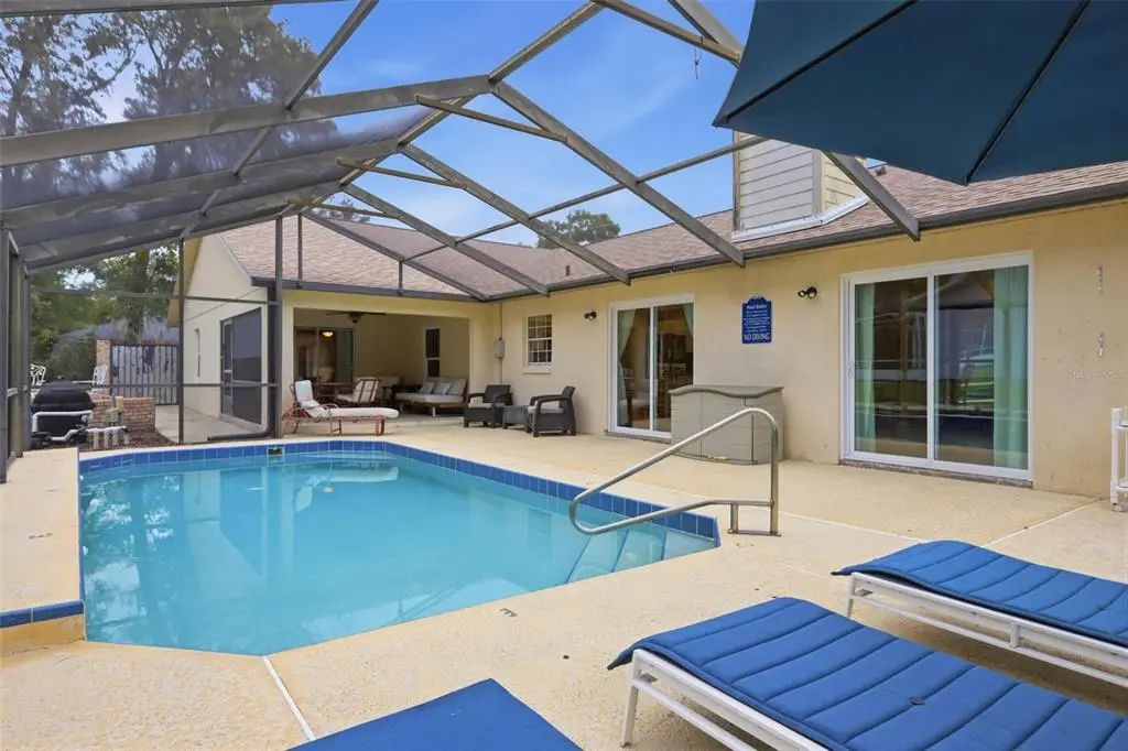 1095 E Wisconsin Avenue, DELAND