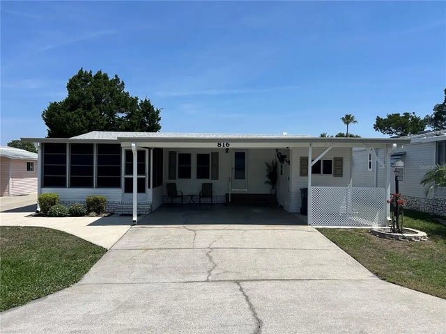 816 Polo Park East Boulevard, DAVENPORT