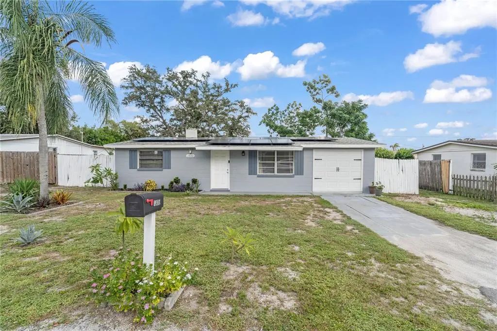 1400 Jennings Drive, HOLIDAY