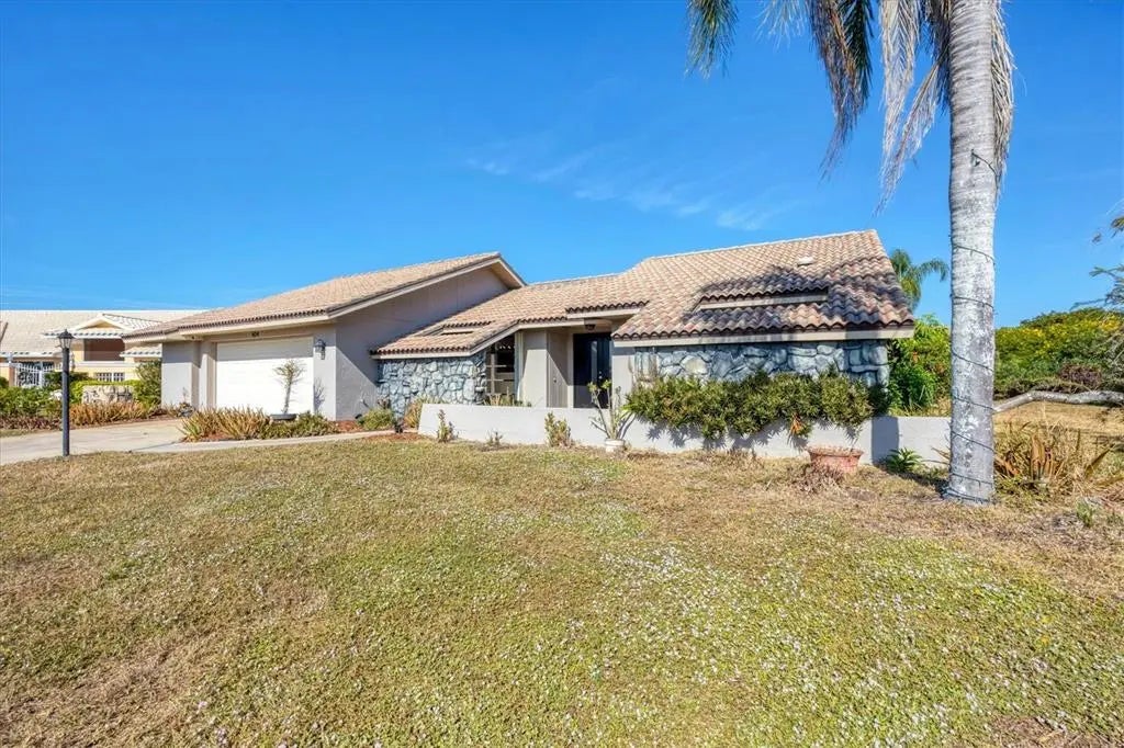 404 Firethorn Avenue, ENGLEWOOD