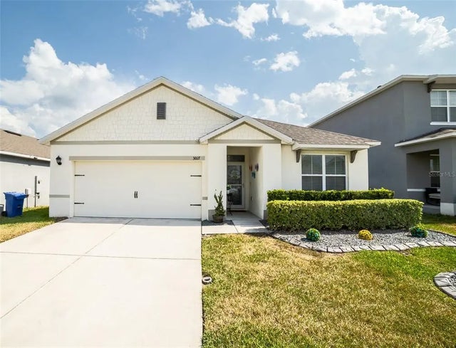 3017 Country Club Circle, WINTER HAVEN