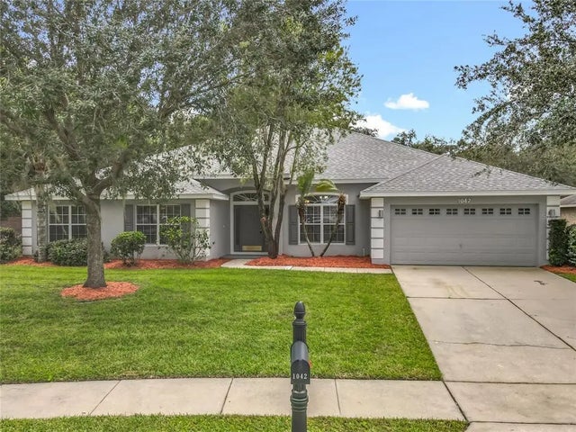 1042 Twisted Branch Lane, ST CLOUD