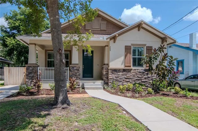 209 W Hamilton Avenue, TAMPA