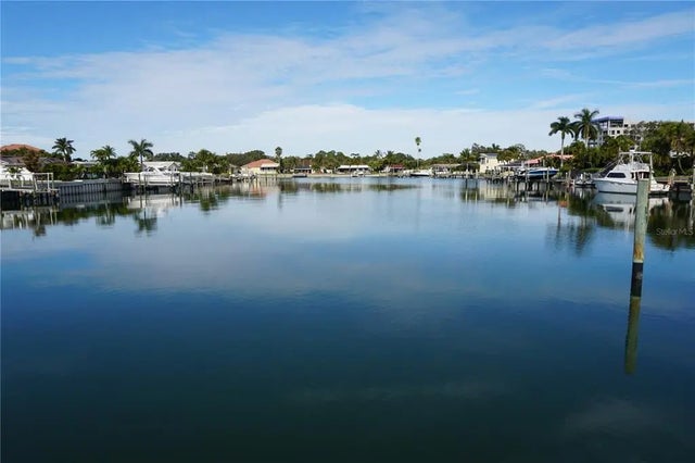 3753 46th Avenue S 7, ST PETERSBURG