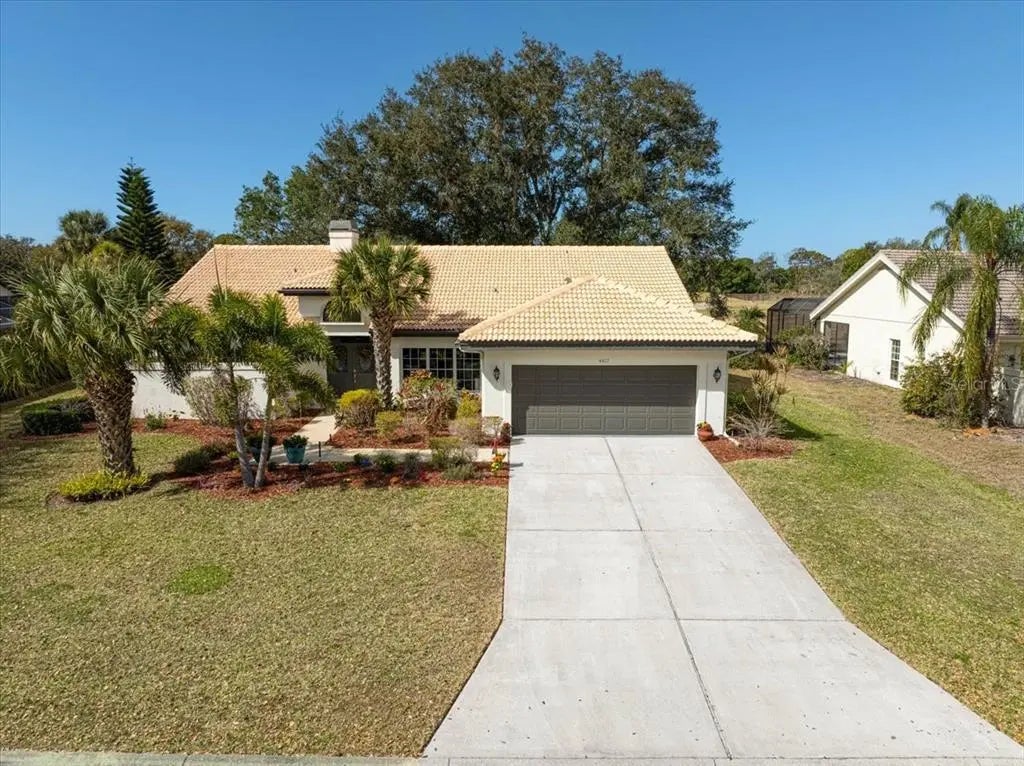 4427 Highland Oaks Circle, SARASOTA