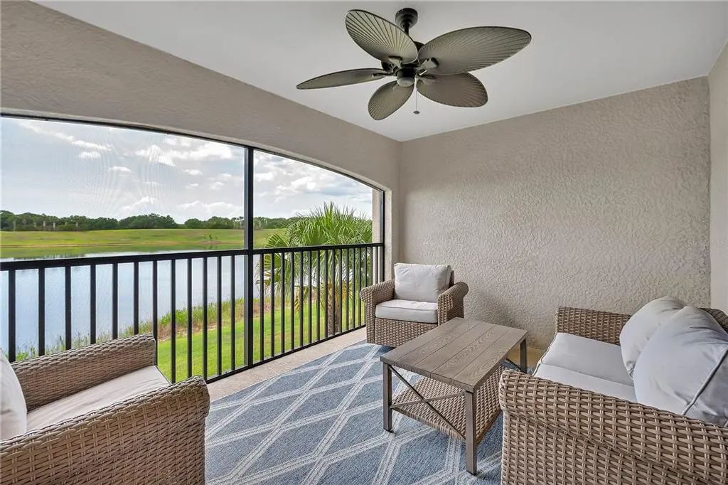 5577 Palmer Circle 201, BRADENTON