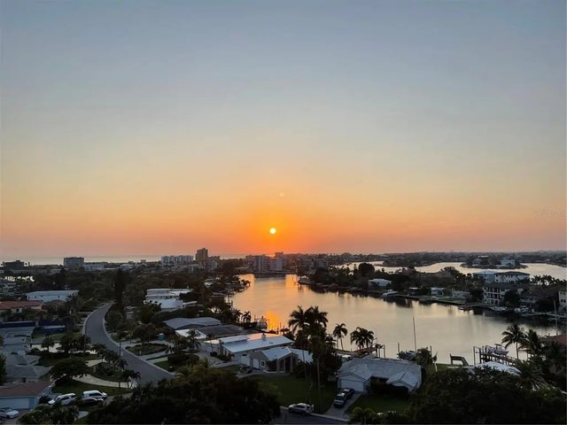10355 Paradise Boulevard 1003, TREASURE ISLAND