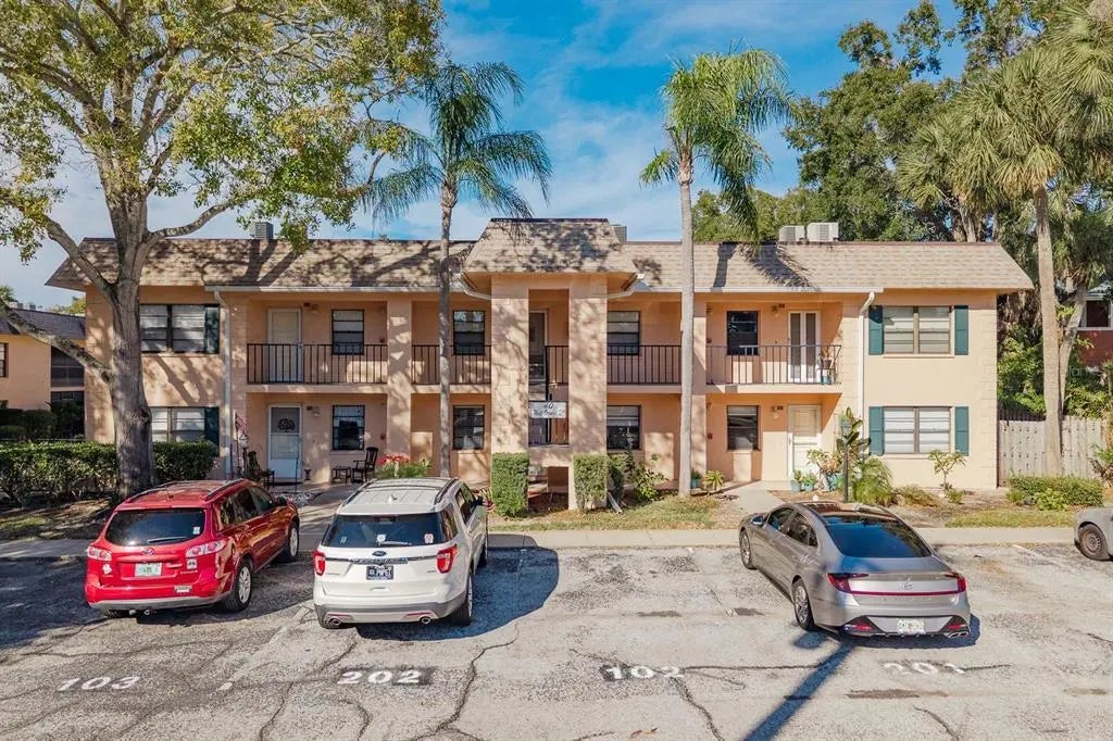 40 W Orange Street 102, TARPON SPRINGS