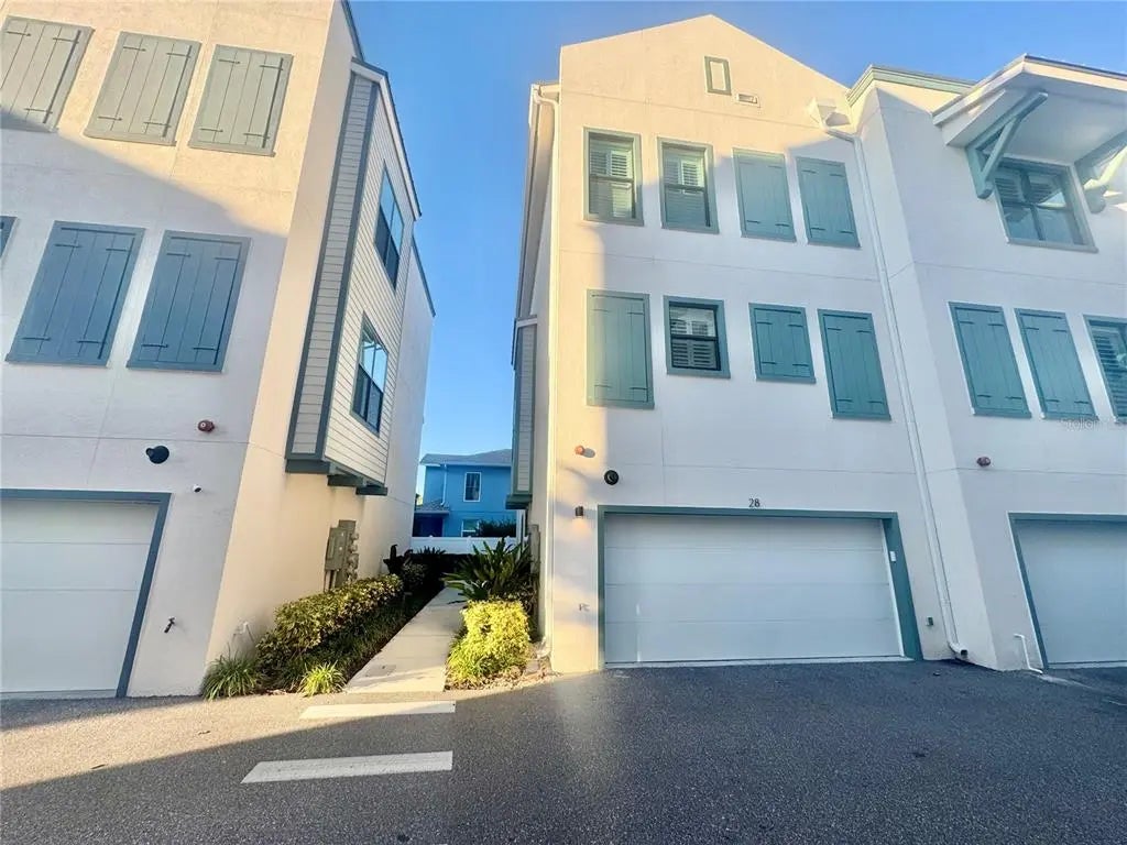 946 Highland Avenue 28, DUNEDIN