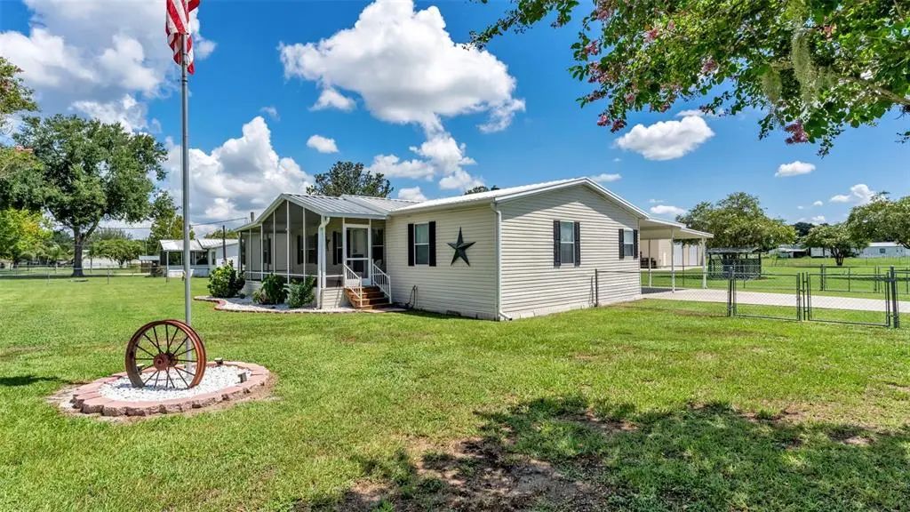 332 Cesara Drive, MULBERRY